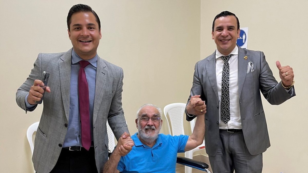 Durante la masacre que sufrió la Penitenciaría del Litoral, el docente Iván Vaca pidió que se considerara su caso.