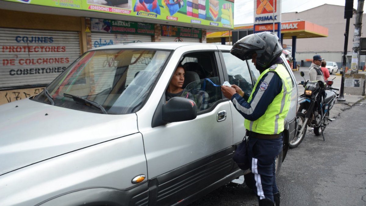 Controles. A partir del 8 de noviembre la medida rige desde las 05:00 de la mañana.