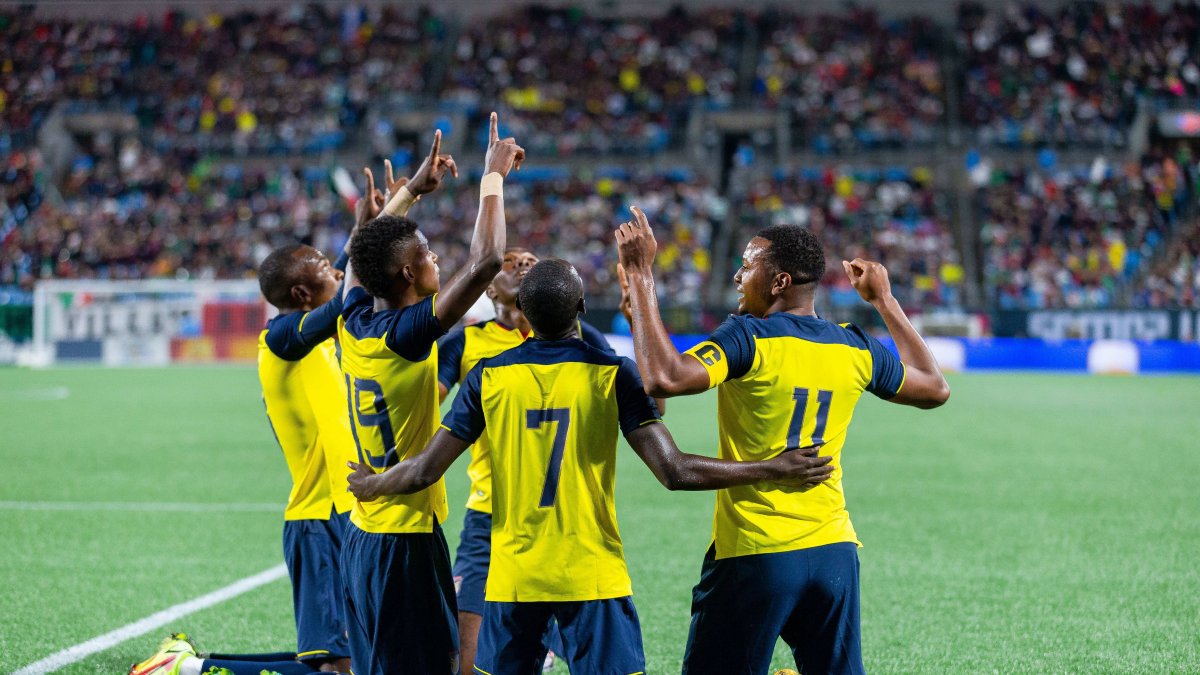 La Tricolor derrotó a la selección mexicana por 3-2 en Estados Unidos.
