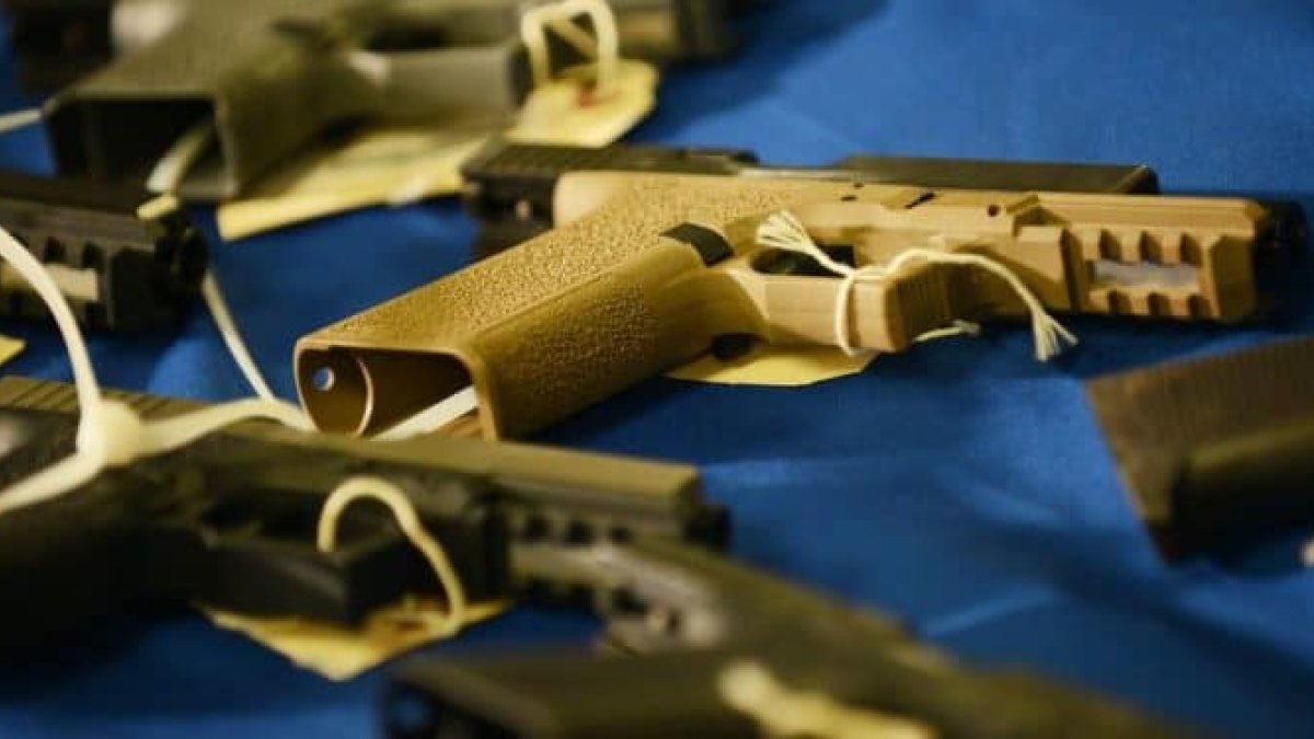 La venta de piezas para armas llega a su fin en la llamada 'Capital del mundo'