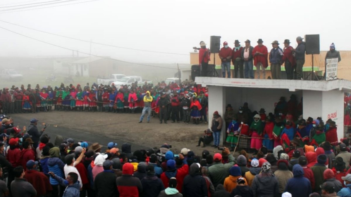 Movilización. Los miembros de la Conaie cerraron varias vías, principalmente en la Sierra centro y norte.