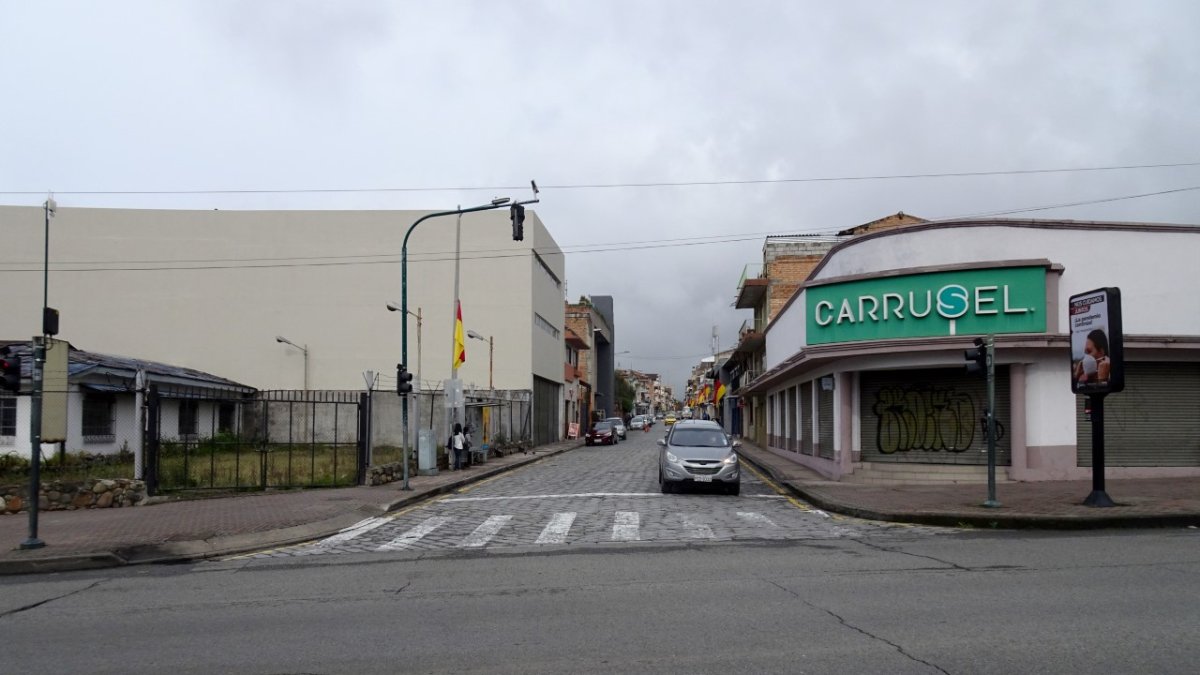 Las calles desoladas de la capital azuaya reflejan la falta de movilización de la ciudadanía.