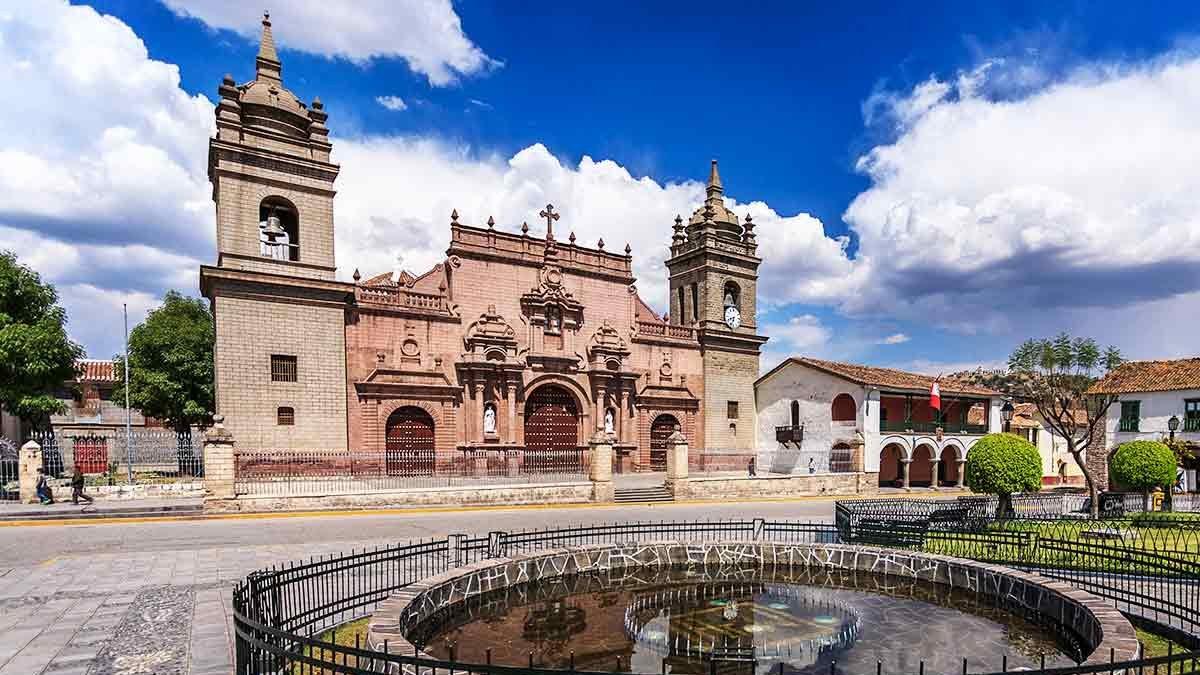 La turística ciudad del sur central del Perú sufrió este viernes un movimiento telúrico.