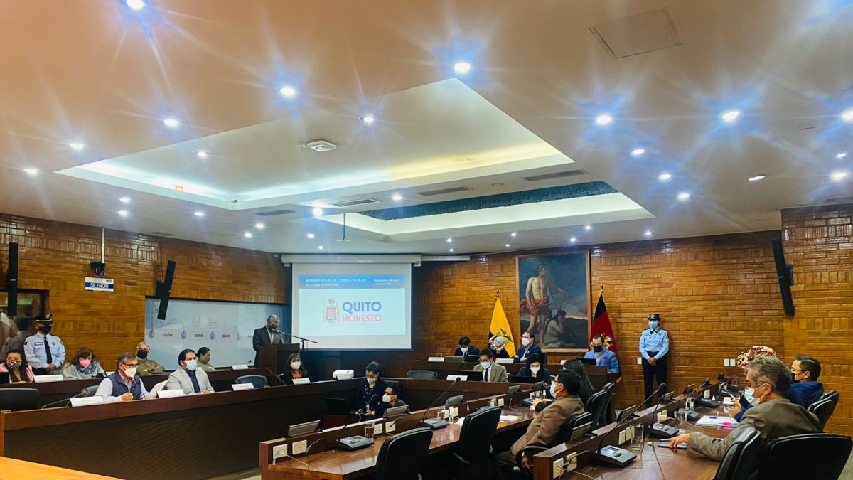 Sesión. Los concejales expresaron su descontento con el Código de Ética que presentó Quito Honesto.