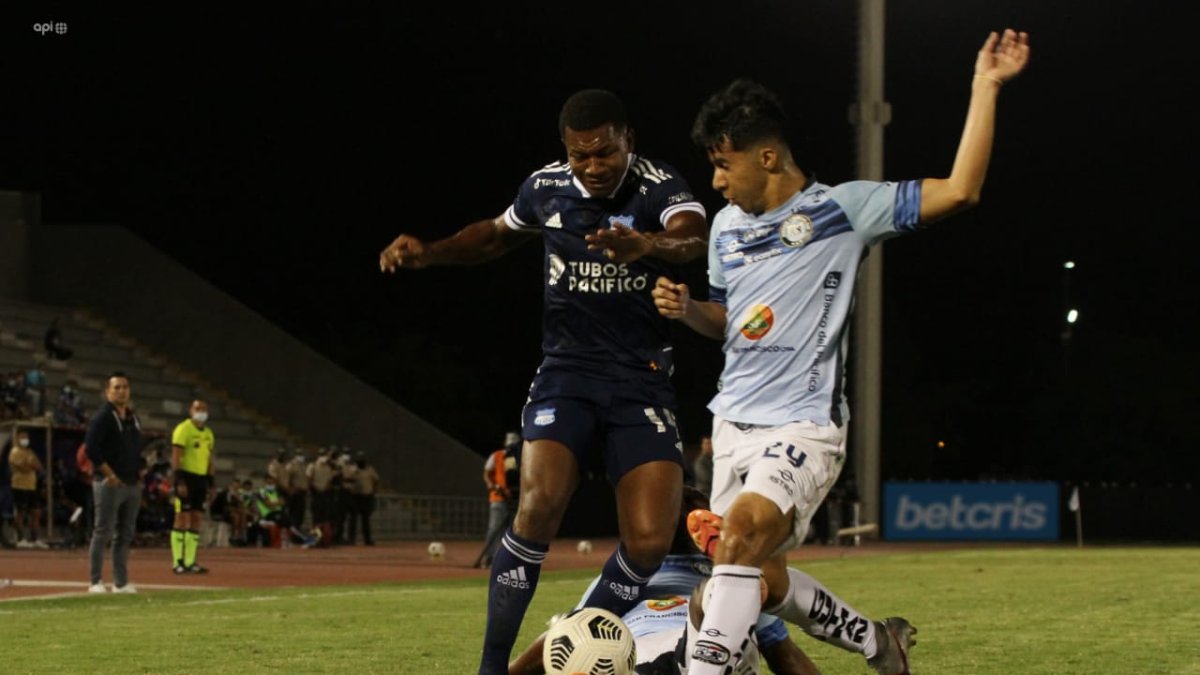 Emelec derrota a Guayaquil City.