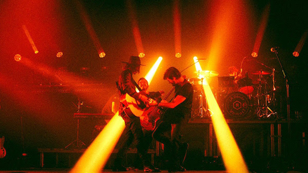 La banda colombiana se presentó por onceava ocasión en el Auditorio Nacional de la Ciudad de México. Su gira por el territorio azteca finaliza el 12 de diciembre en Toluca.