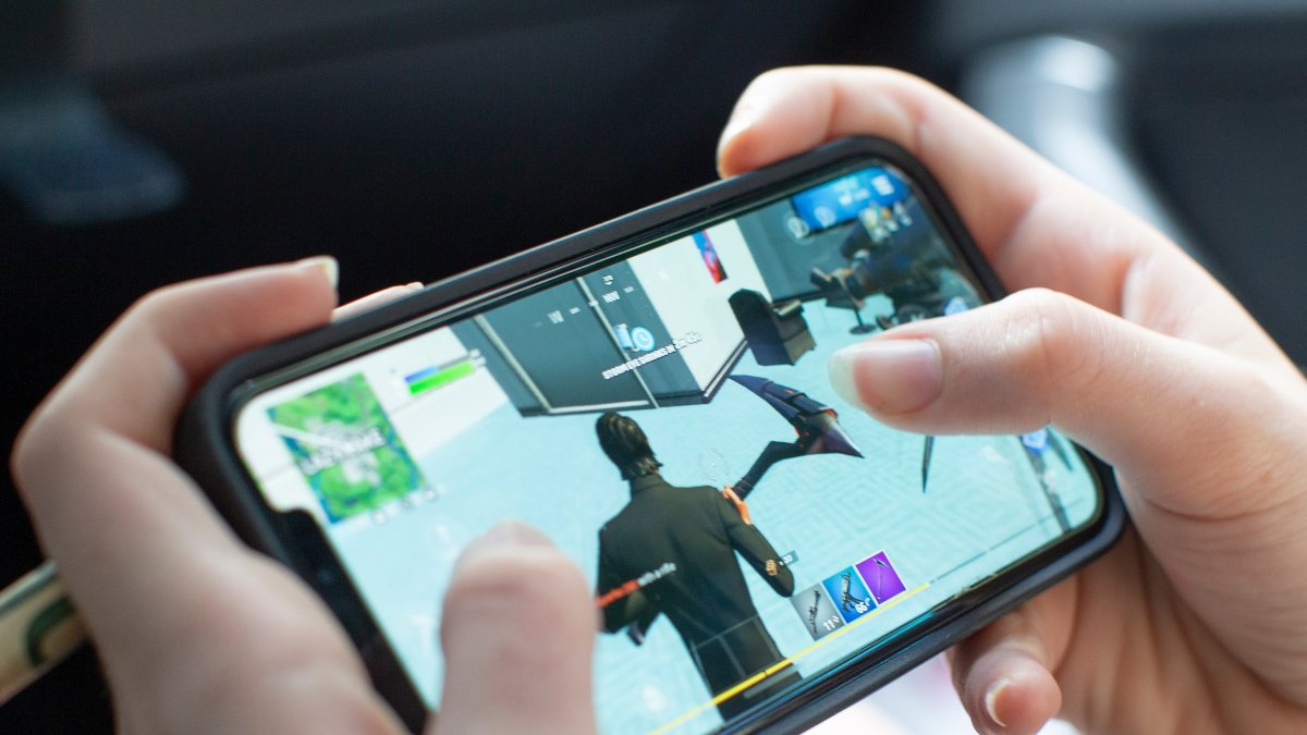 Fortnite, con más de 300 millones de usuarios en el mundo según el portal Statista, hubo de diseñar una versión diferenciada del videojuego para el mercado chino.
