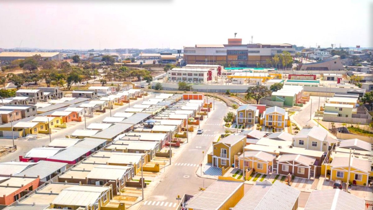 Las viviendas populares de este proyecto en la vía Perimetral han sufrido reveses en su comercialización, debido a la pandemia, los altos impuestos, entre otros inconvenientes.