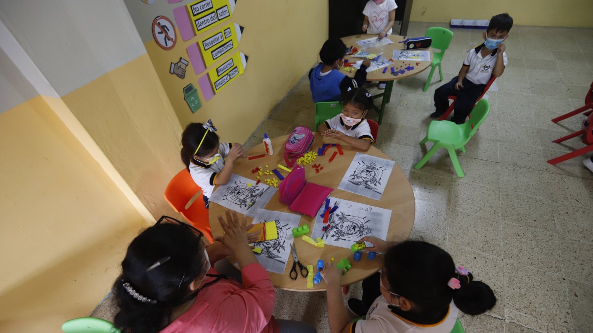 Desde el 7 de junio pasado, varios estudiantes regresaron a clases presenciales de manera voluntaria.