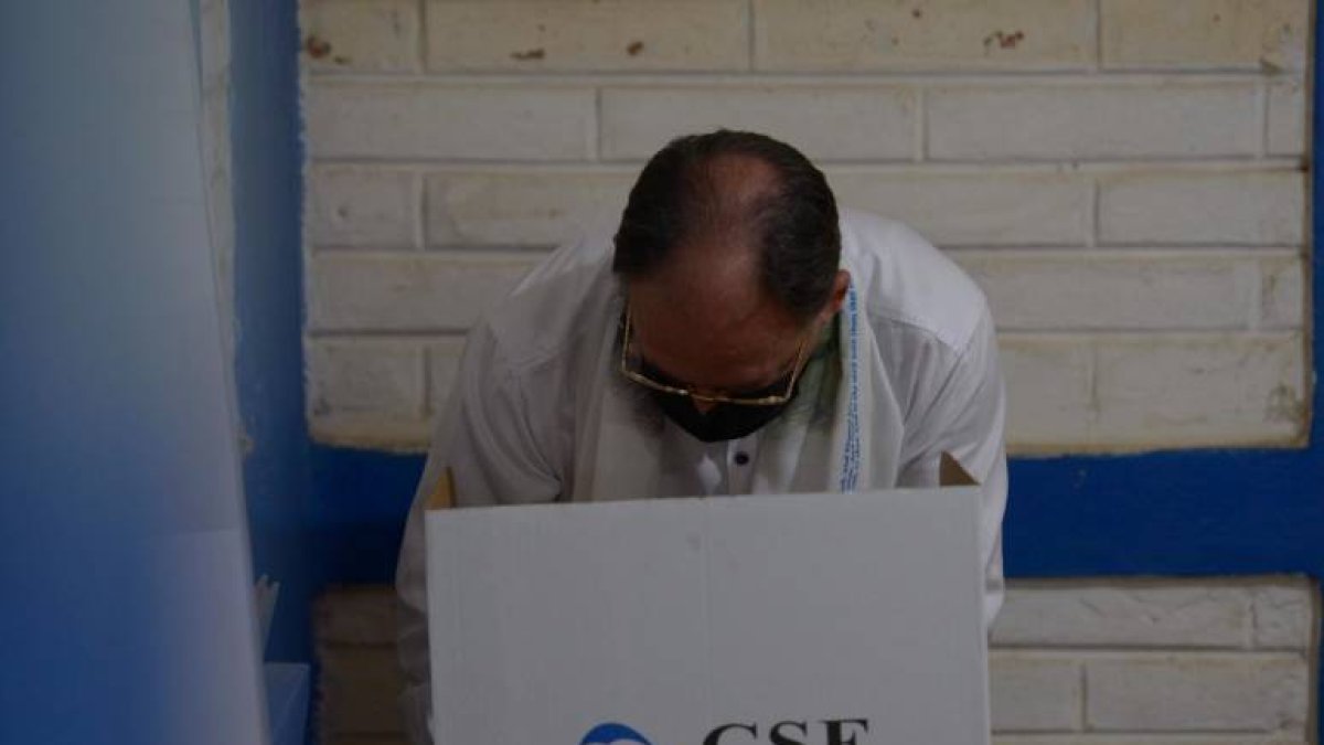 El domingo 7 de noviembre se realizaron unas polémicas elecciones en el país centroamericano.