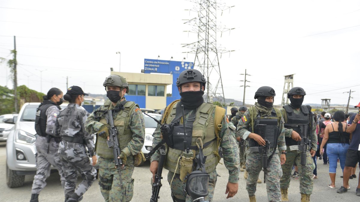 Soldados de las Fuerzas Armadas de Ecuador, en una fotografía de archivo.