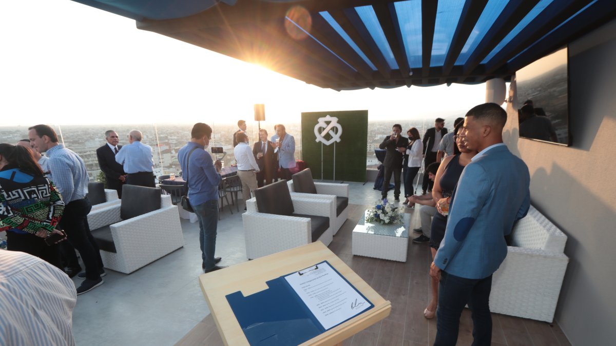 Inauguración del Blu Rooftop en el Estadio Capwell.