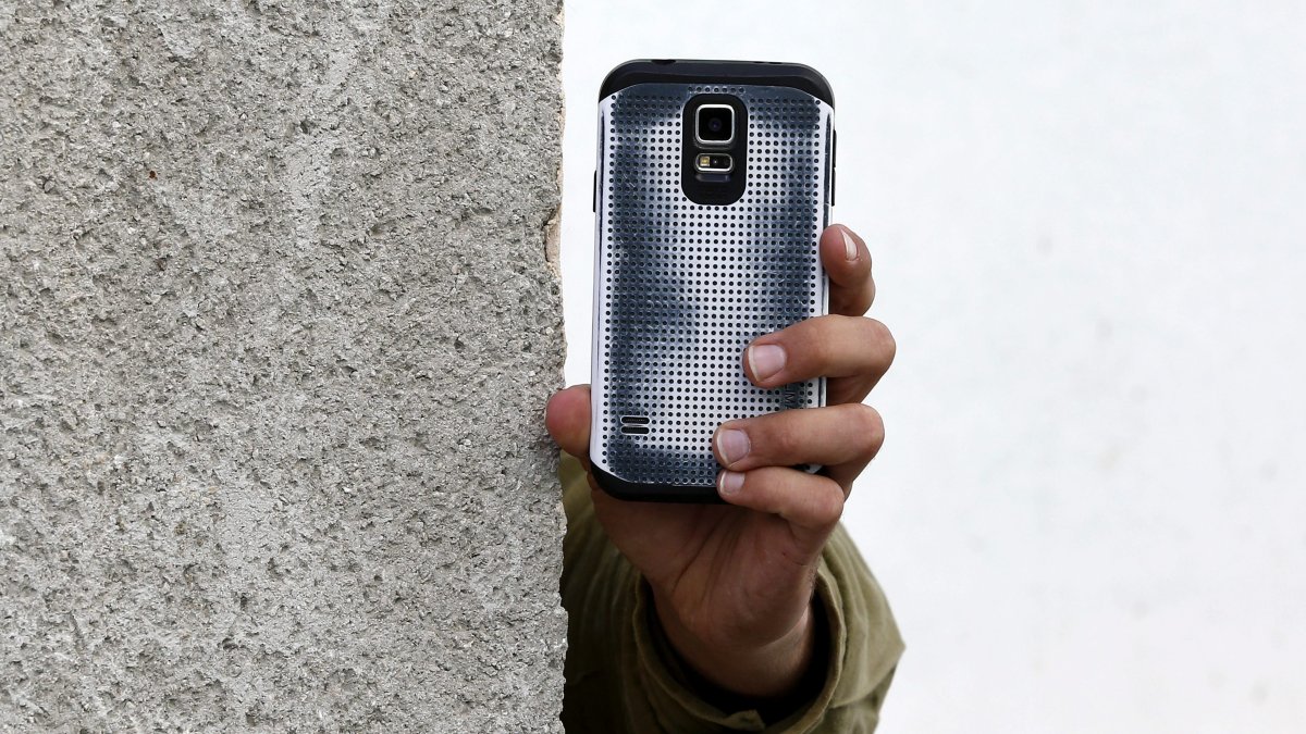 Se estima que las caras de miles de palestinos, incluidos ancianos y niños, están cargados en ese sistema sin su conocimiento ni consentimiento.