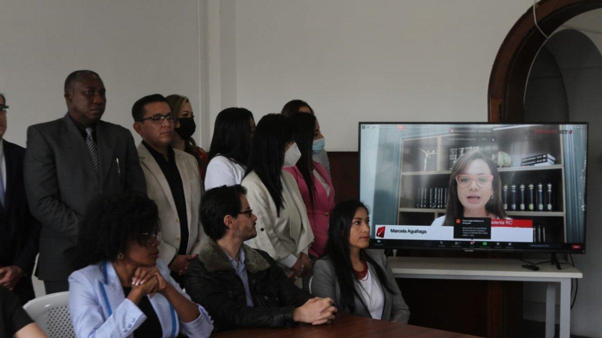 Quito. Los miembros del partido de la Revolución Ciudadana rechazaron la apertura de un expediente en la Fiscalía