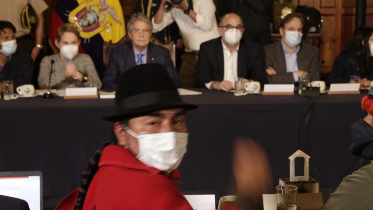 La reunión entre el Gobierno y la Conaie se dio en la Presidencia desde las 11:00 de este 10 de noviembre.