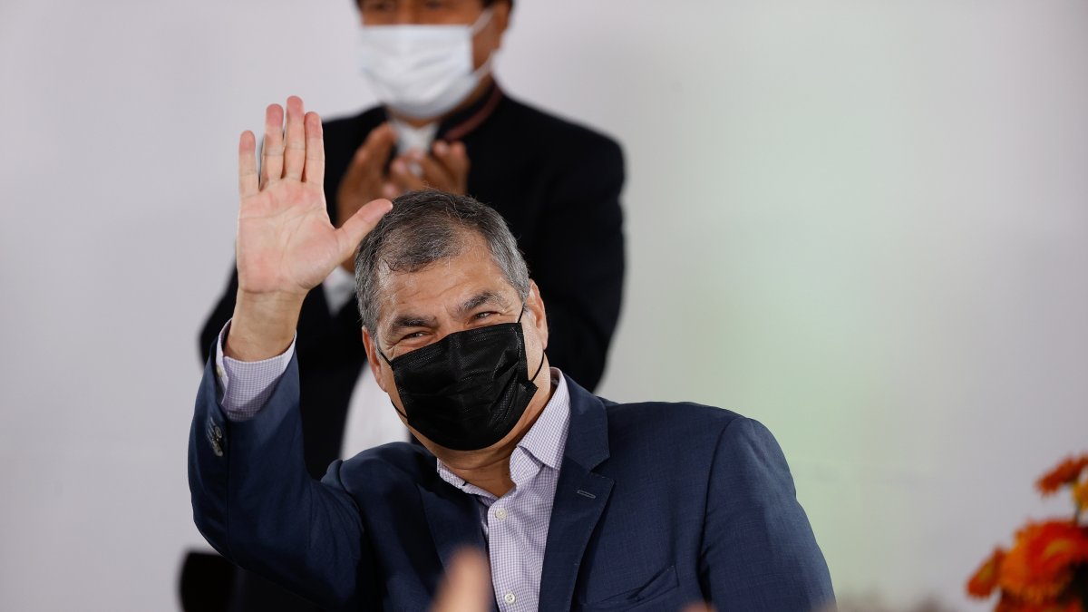 El expresidente Correa reside en Bélgica desde que dejó el poder en 2017 en manos de su sucesor Lenín Moreno, y al menos dos intentos a través de peticiones por conseguir su repatriación con fines judiciales han resultado infructuosos.