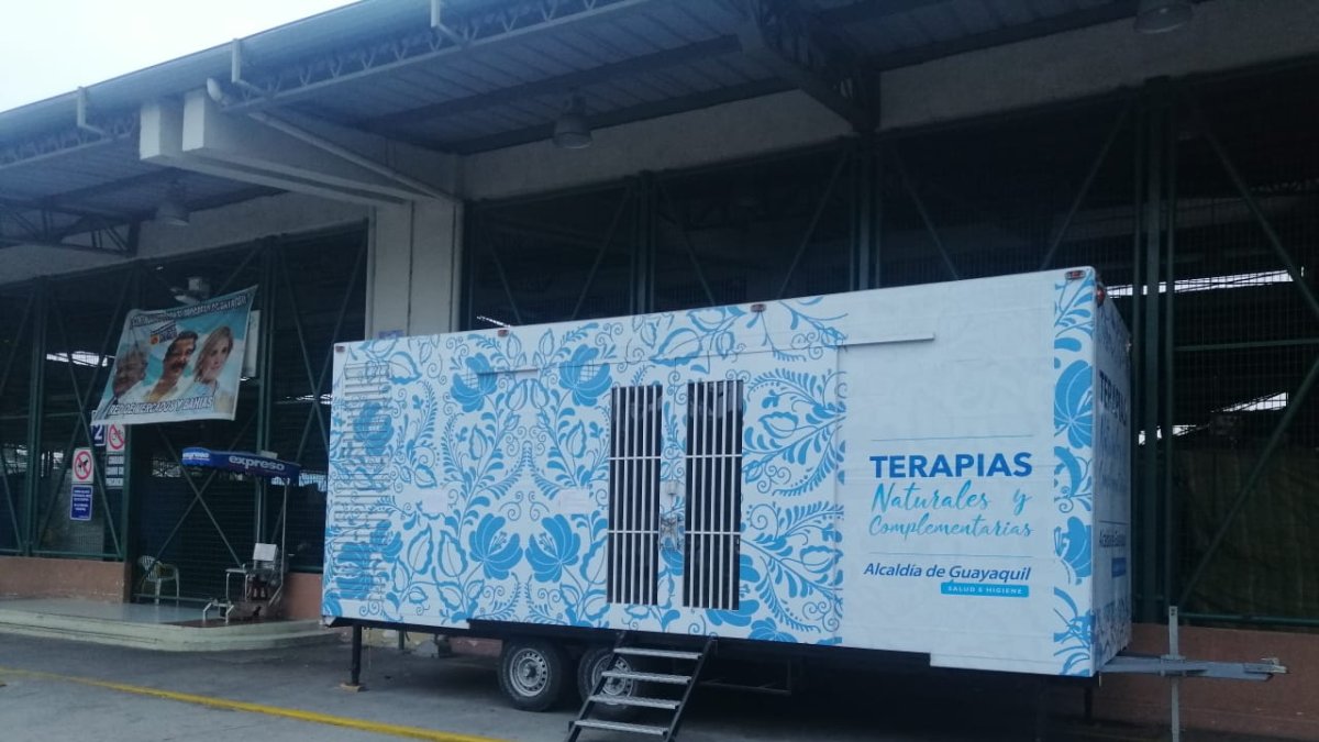 El contrato de aromaterapia se firmó en dos procesos. EXPRESO realizó la investigación.