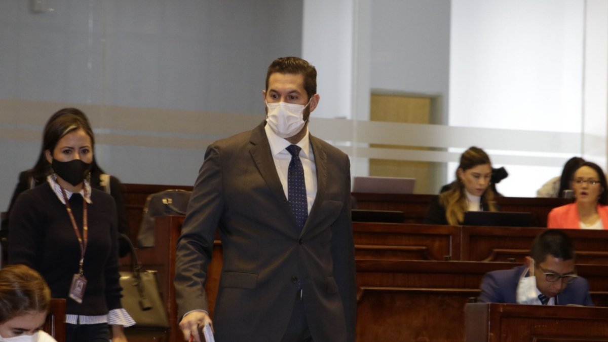 Fiscalización. Daniel Pino, abogado de Ecuagran, compareció este miércoles 17 de noviembre.