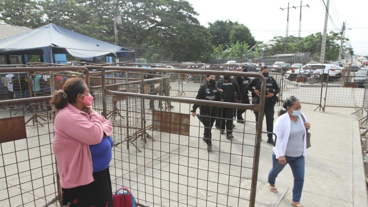 Penitenciaría. Los familiares de los presos sufren no solo por el encierro, sino también por las extorsiones.