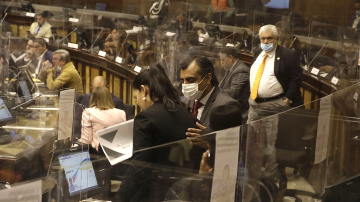 Ramiro Narváez, presidente de la Comisión de Soberanía, se comprometió a incluir todos los aportes que surgieron durante el debate.