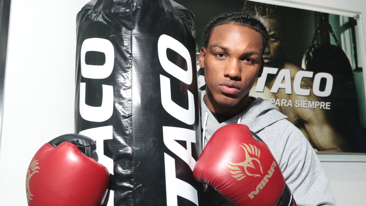 El boxeador Carlos Mina se encontraba en el mejor momento de su carrera cuando fue detenido en los Estados Unidos.