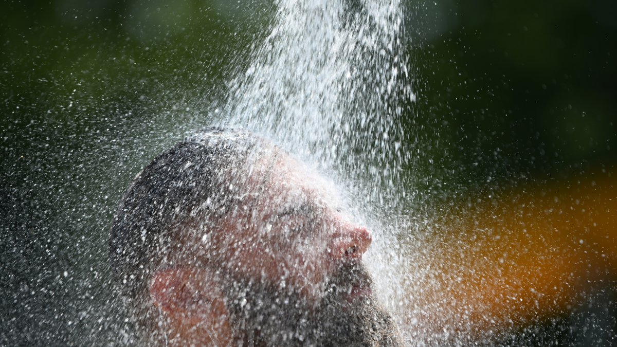 Bañarse una vez a la semana o no hacerlo se ha convertido en una tendencia en el último año.