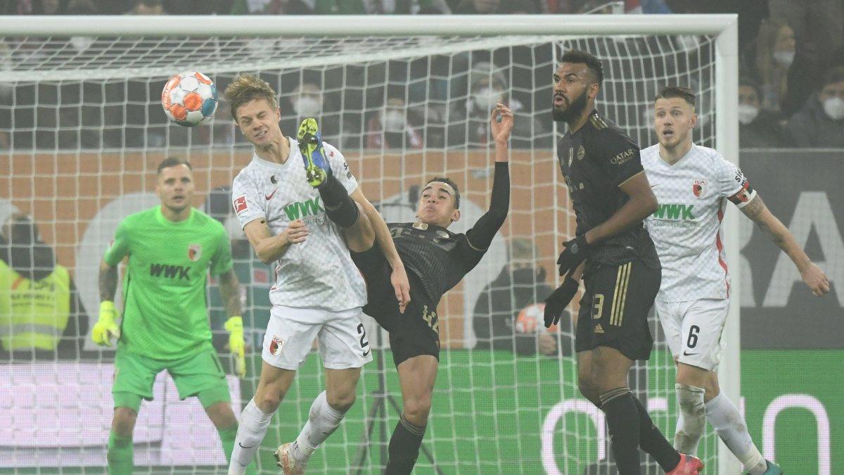 El Augsburgo dio la primera sorpresa del fin de semana al derrotar al campeón vigente, Bayern de Múnich.