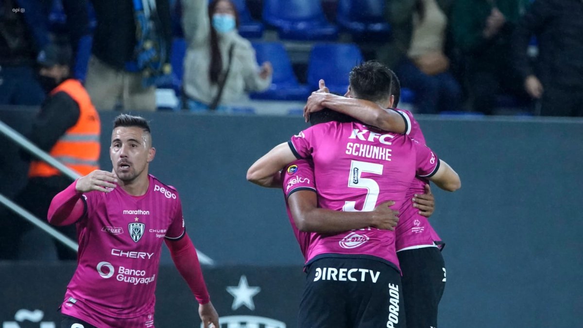 Independiente del Valle se quedó con la victoria ante Emelec y aseguró final.