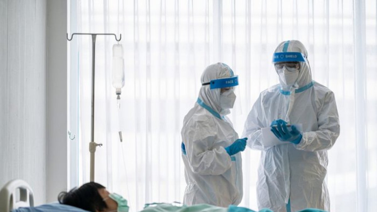 Nuevas pandemias podrían aparecer en el planeta, según expertos.