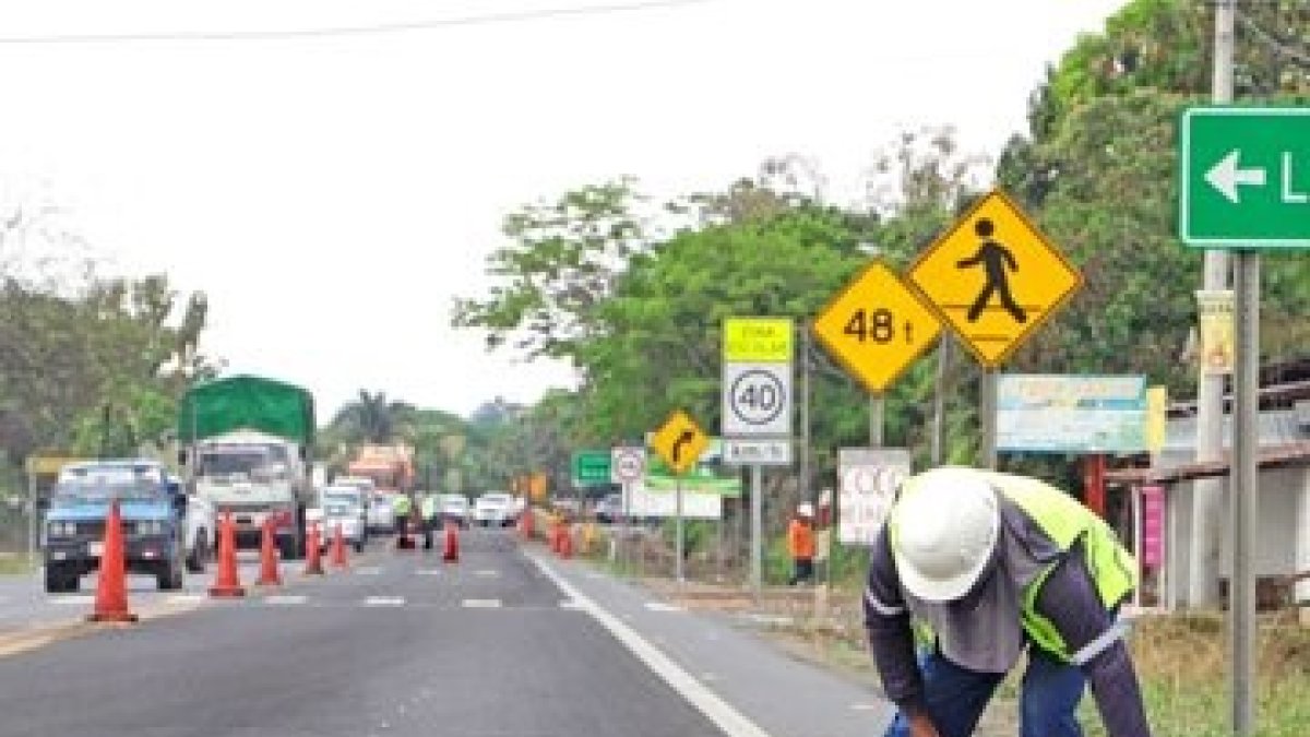 Referencial. Las obras beneficiarán a cuatro parroquias rurales de Guayaquil.