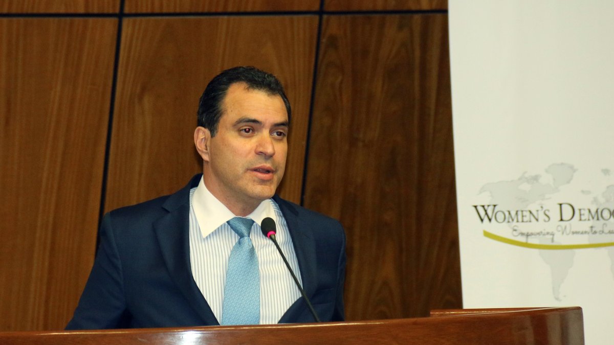 Kevin Casas-Zamora, secretario general del Instituto para la Democracia  y la Asistencia Electoral (IDEA). EFE/Alejandro R. Otero