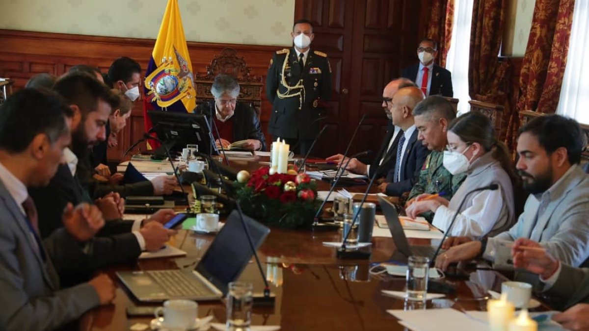 El presidente Lasso mantuvo la mañana y tarde del 22 de noviembre una reunión con el Comité de Seguridad del Gobierno.