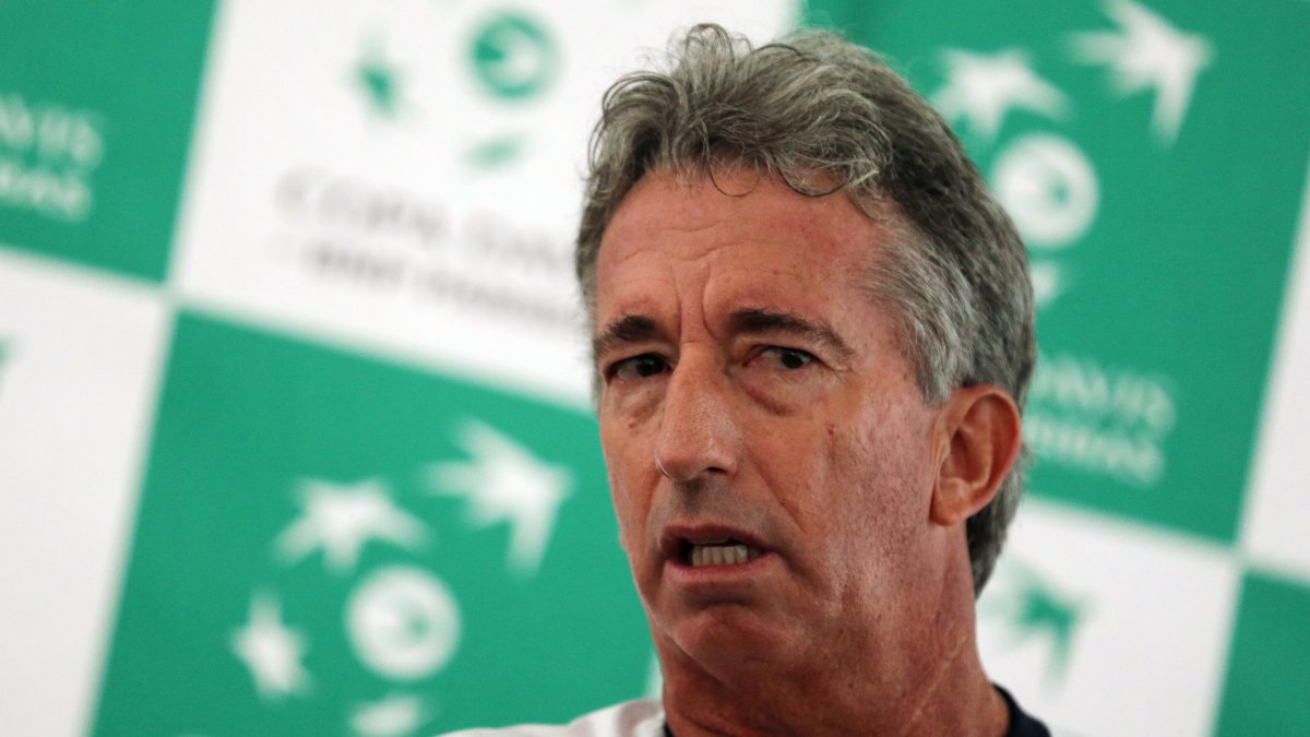 El capitán del equipo ecuatoriano de la Copa Davis, Raúl Viver, en una imagen de archivo.