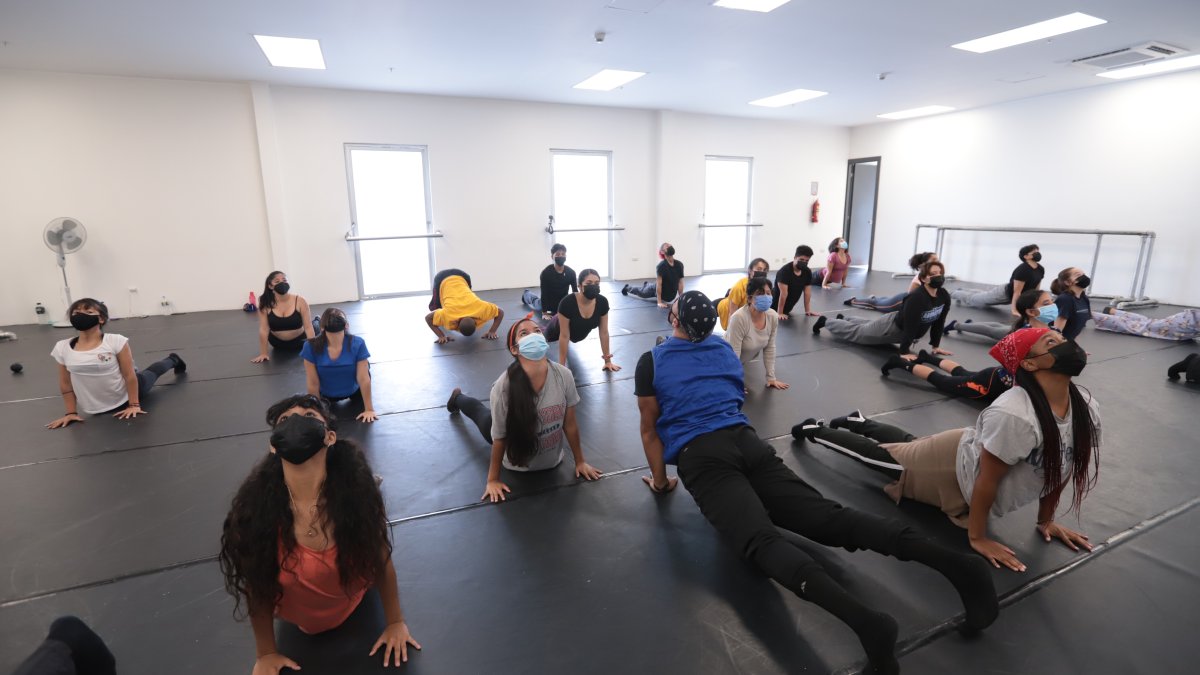 Los estiramientos en la danza sirven para ampliar el rango de movimiento