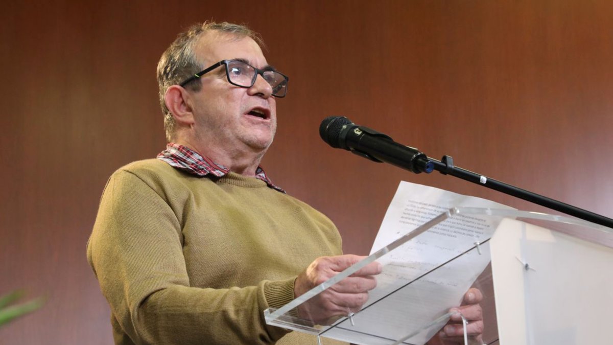 El presidente del partido Comunes, Rodrigo Londoño, durante el acto de conmemoración de los cinco años de la firma del acuerdo final de paz entre el Gobierno colombiano y las FARC.