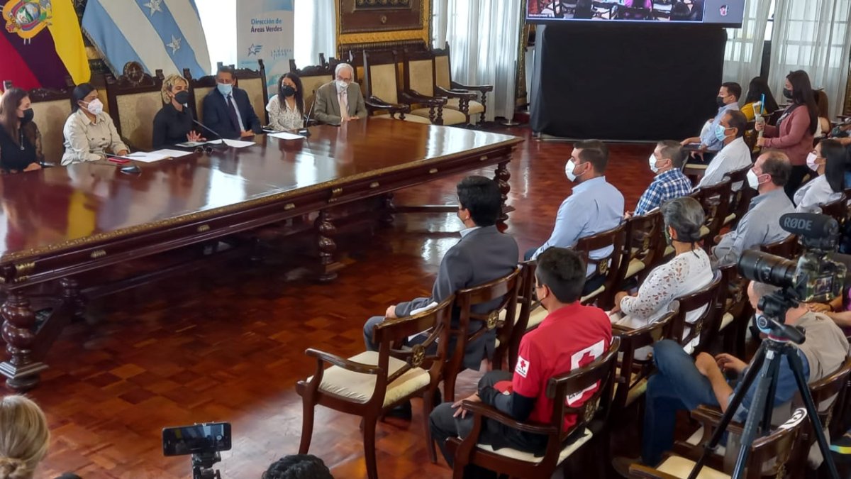La cita se llevó a cabo esta mañana en el Salón de la Ciudad.