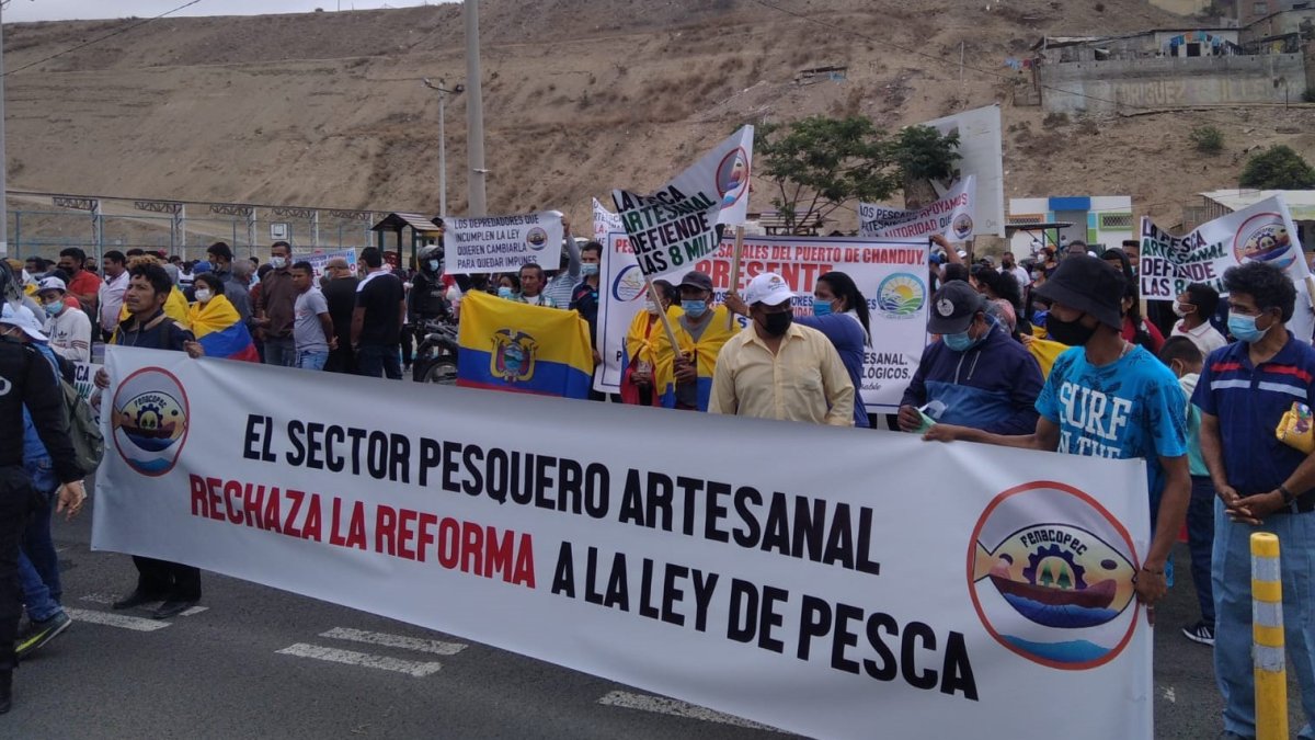 Pescadores artesanales presentaron sus observaciones a 7 artículos del proyecto de reforma.
