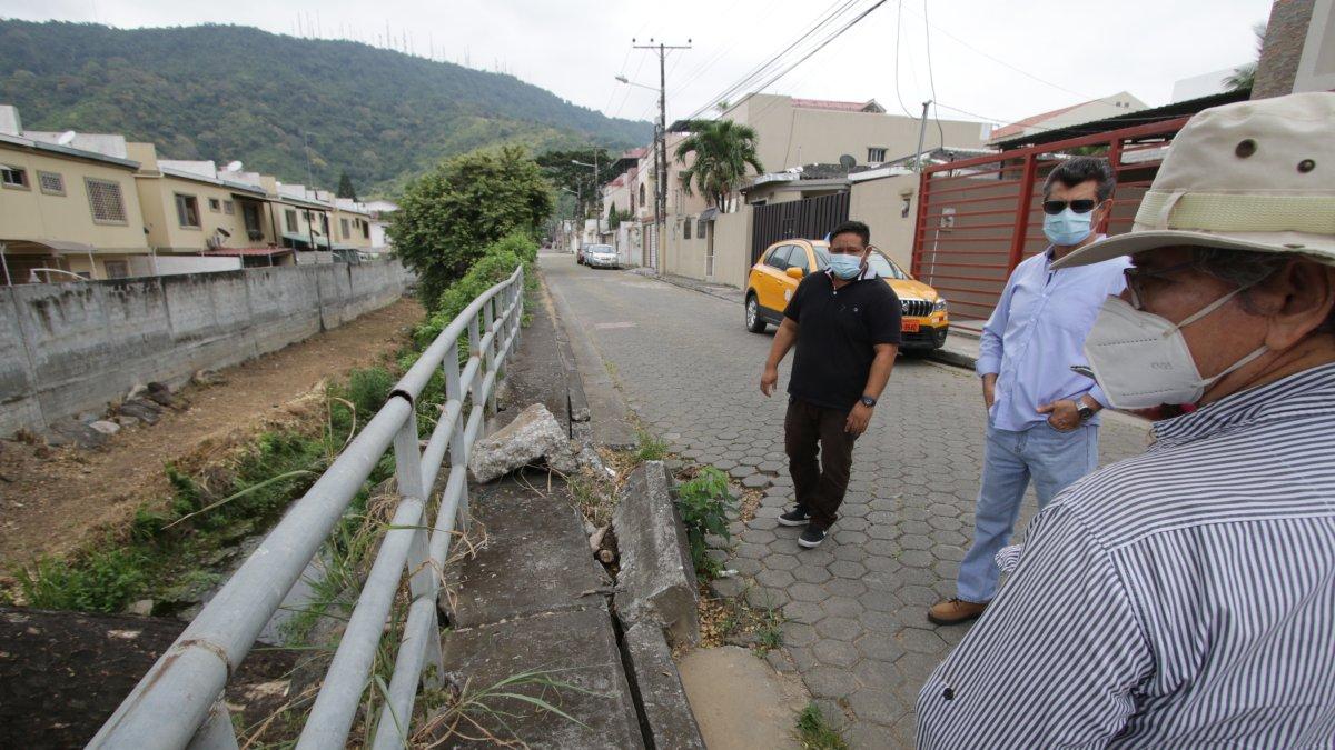 Residentes. Los moradores cuestionan que la obra del sector vecino no sea replicada.