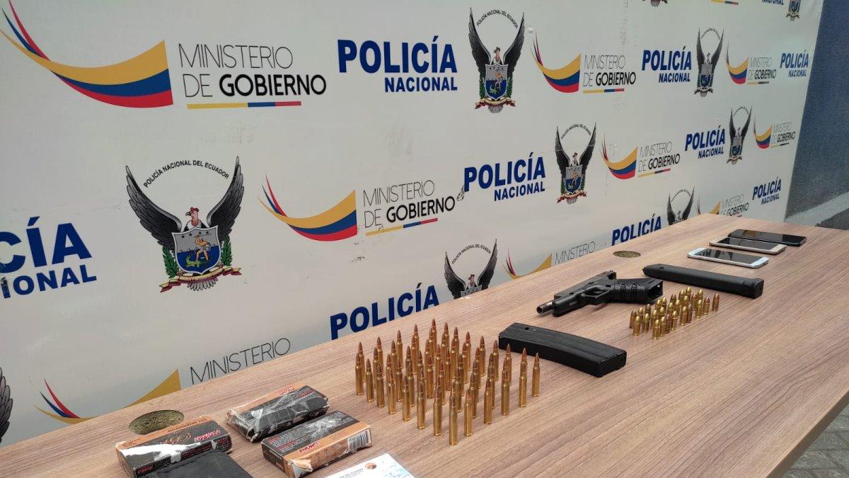 Armamento hallado en el cantón Durán, uno de los territorios más peligrosos.