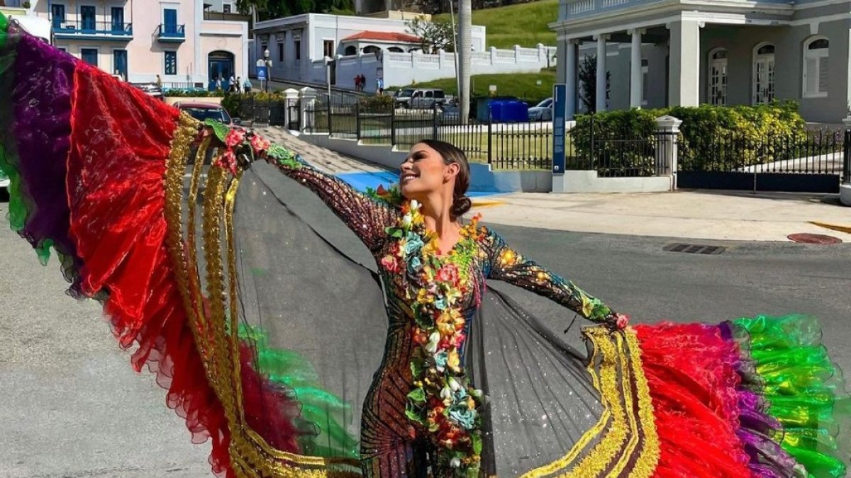 Este atuendo típico lo lucirá en el reto Danzas del Mundo.