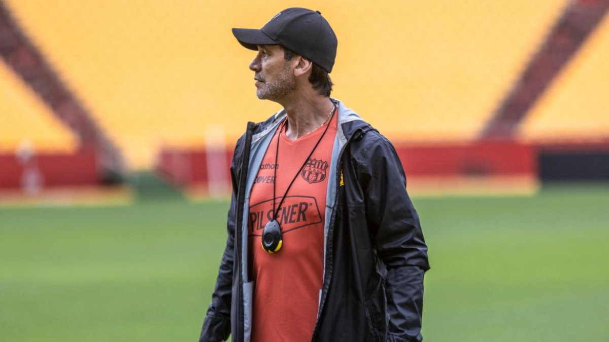 No hay renovación de contrato para Fabián Bustos.