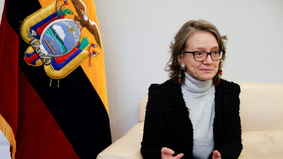 La viceministra ecuatoriana, Ana García Pando, durante la entrevista con EFE en Madrid donde se encuentra para participar en la vigésimo cuarta reunión de la Asamblea General de la Organización Mundial del Turismo (OMT).