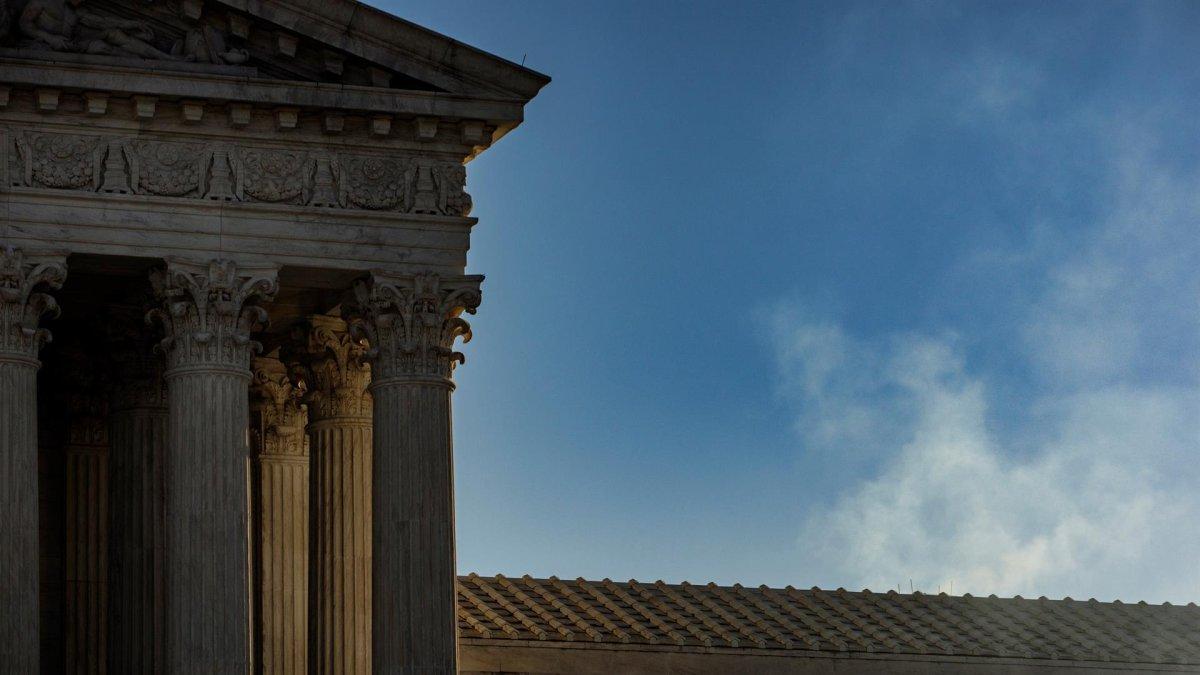 Vista del Tribunal Supremo estadounidense, este miércoles. El futuro del aborto legal en Estados Unidos empezará a decidirse hoy mediante un caso que tiene en vilo al movimiento feminista y esperanzados a los estados conservadores, deseosos de restringir al máximo ese derecho.