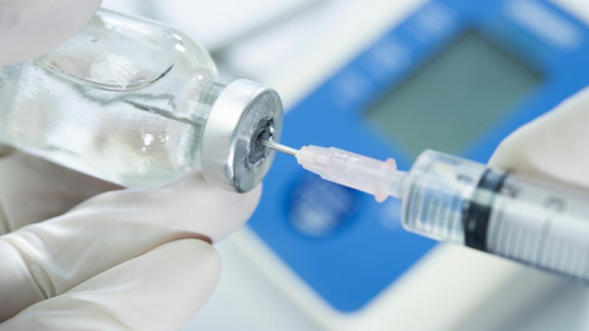 La vacunación se ha vuelto imperante en el mundo en estos días, con la aparición de una nueva variante del coronavirus.