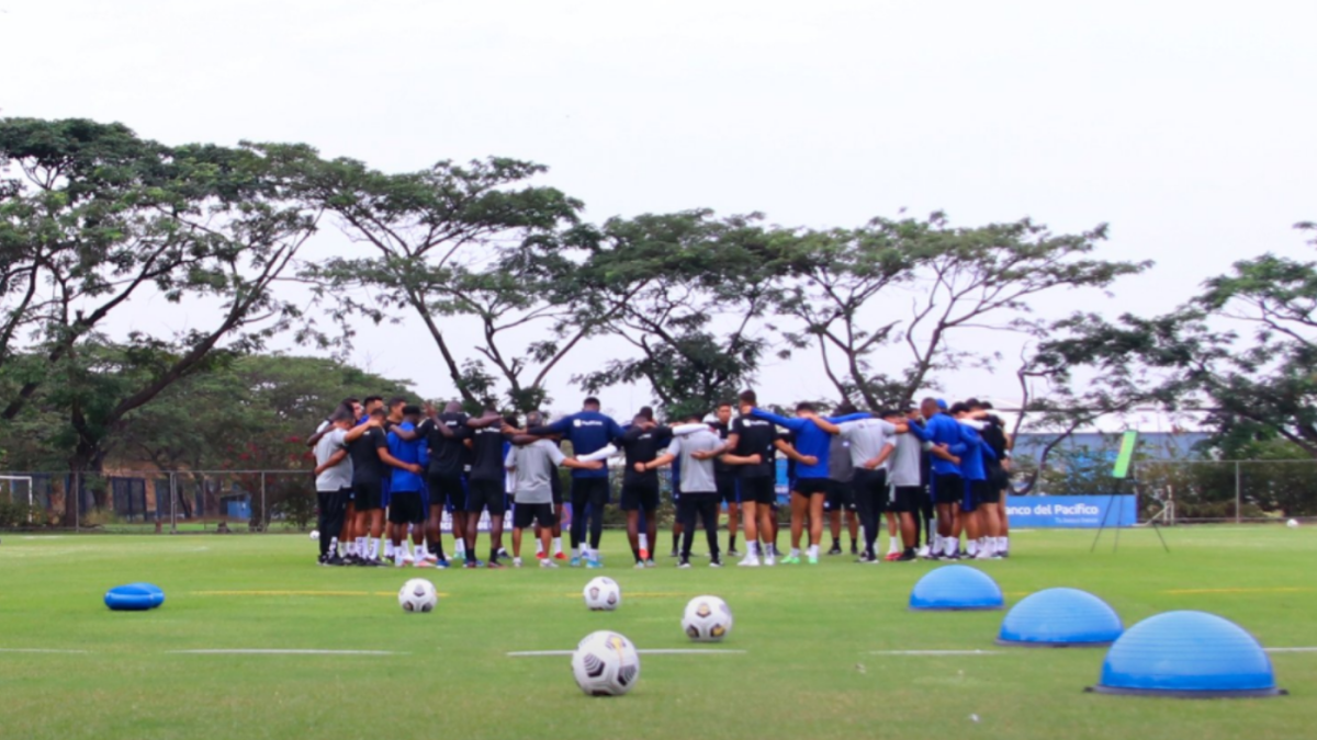 Emelec tendrá 28 futbolistas para la temporada 2022, así pudo constatarlo EXPRESO.