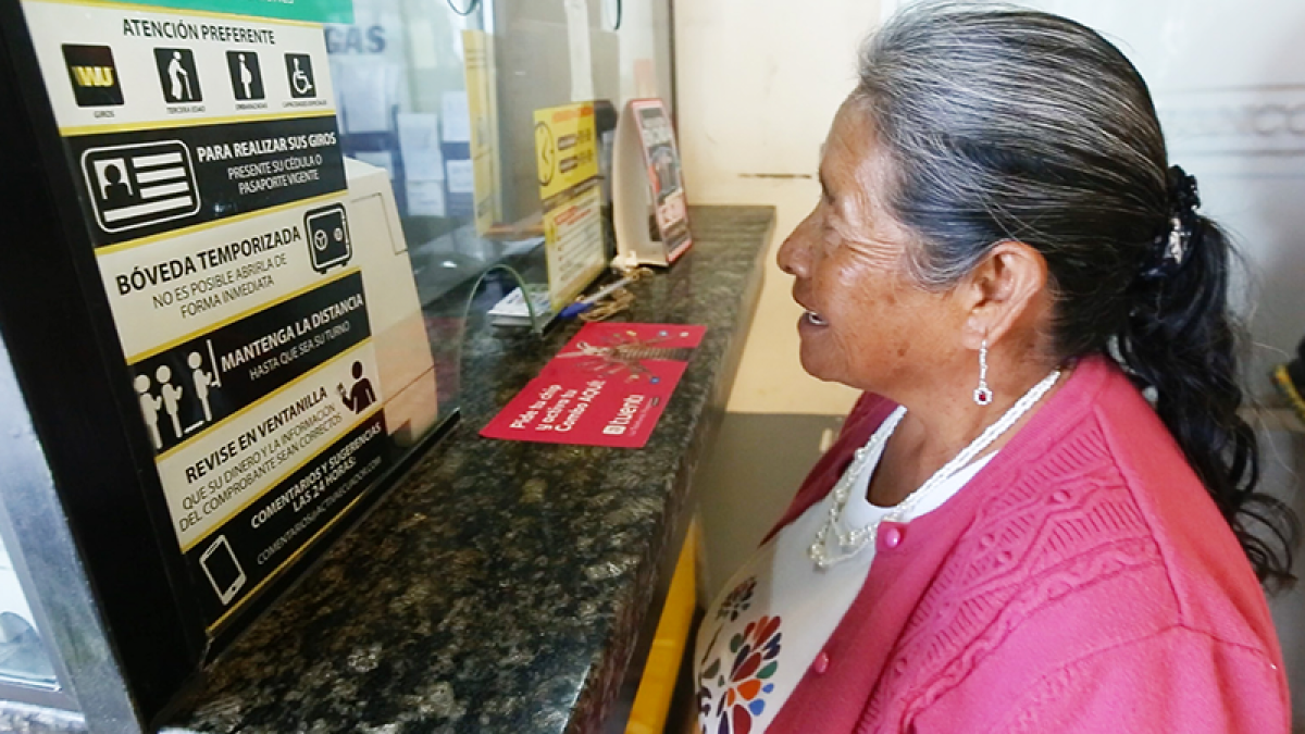 El MIES anunció la inclusión de miles de nuevos beneficiarios de los bonos y pensiones del Estado.