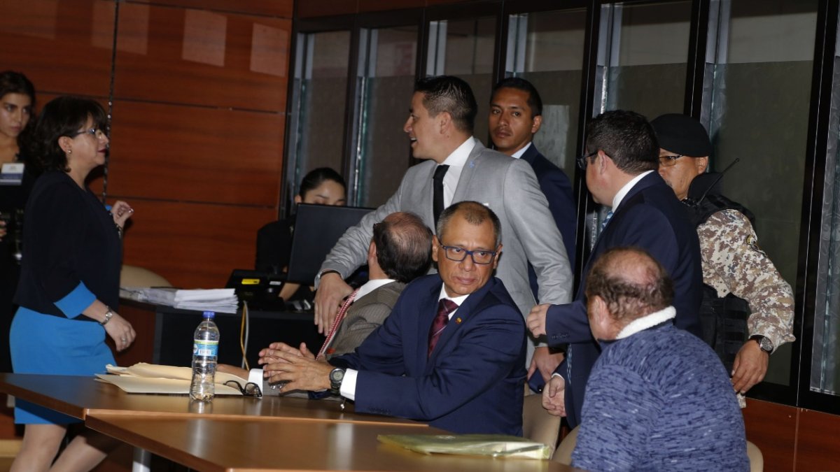 Procesos.  Glas tiene sentencia de 6 años por el caso Odebrecht y de ocho años por Sobornos.