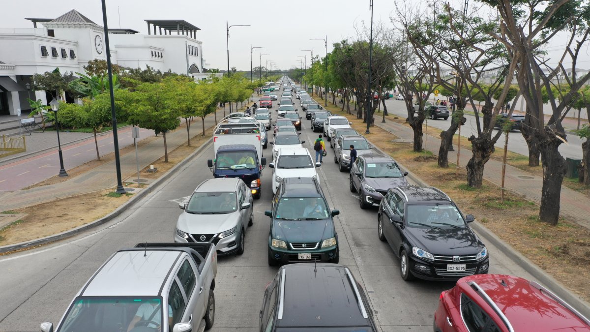 Se extiende desde el km 10.5 de la Avenida Samborondón hasta la entrada a Ciudad Celeste