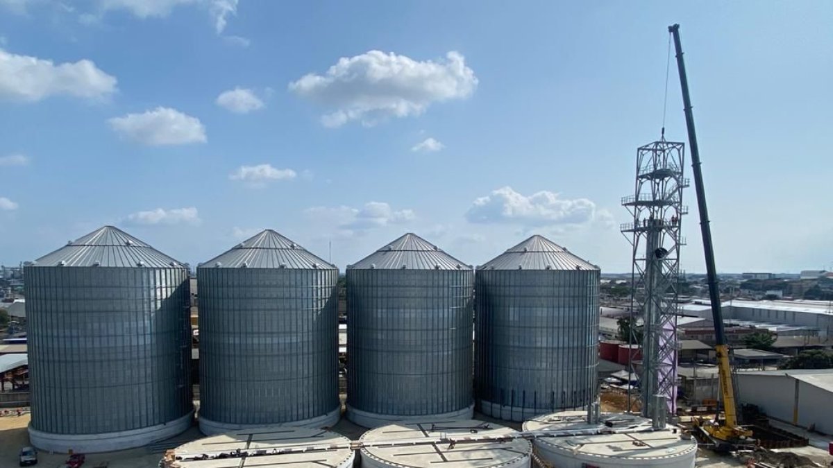 Capacidad. Estos silos almacenarán más de 50.000 toneladas.ds