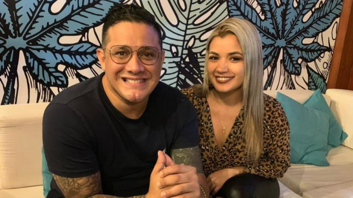 Carlos José Matamoros y su nueva pareja.